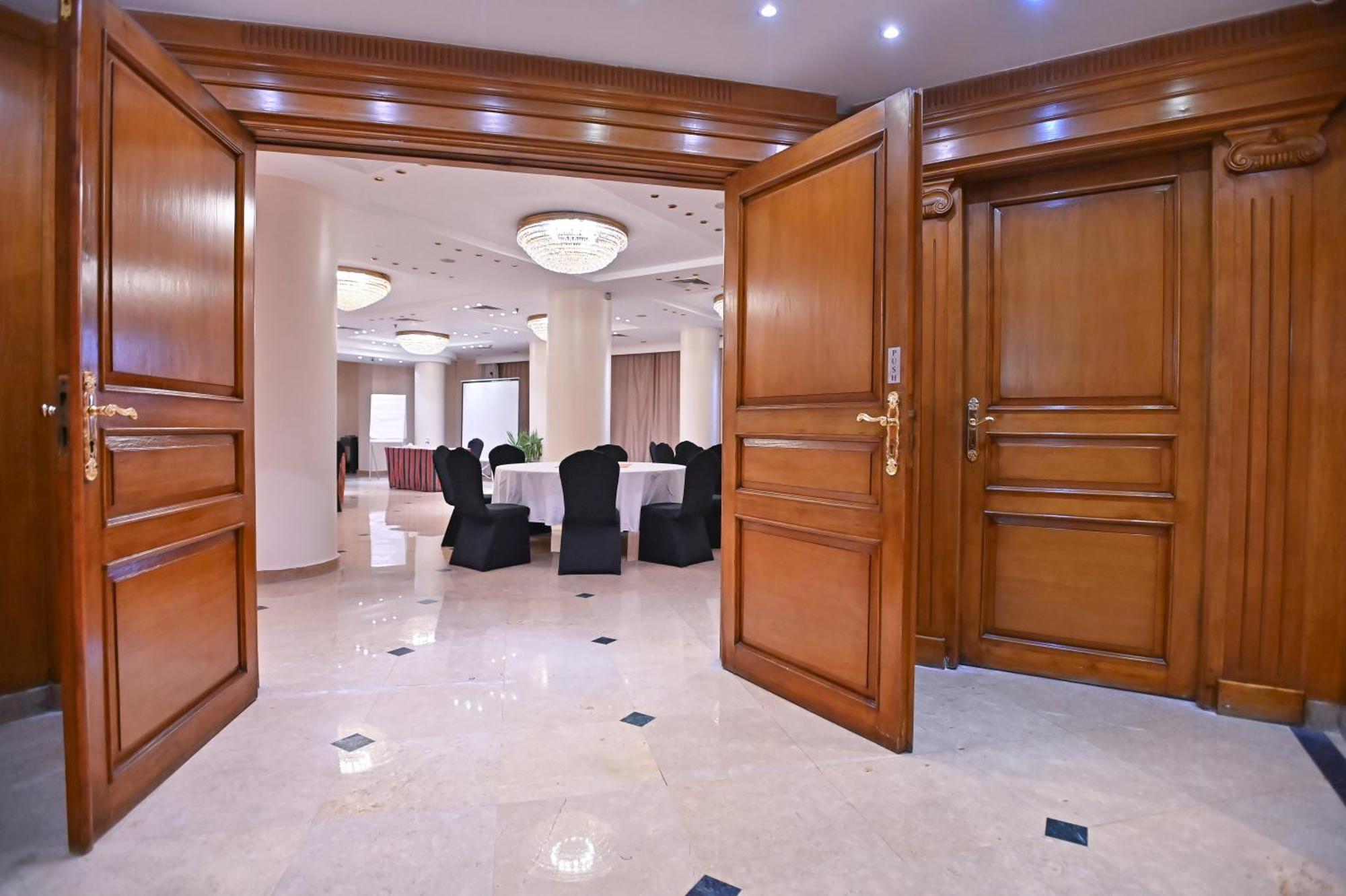 Swiss Inn Nile Hotel Giza Extérieur photo