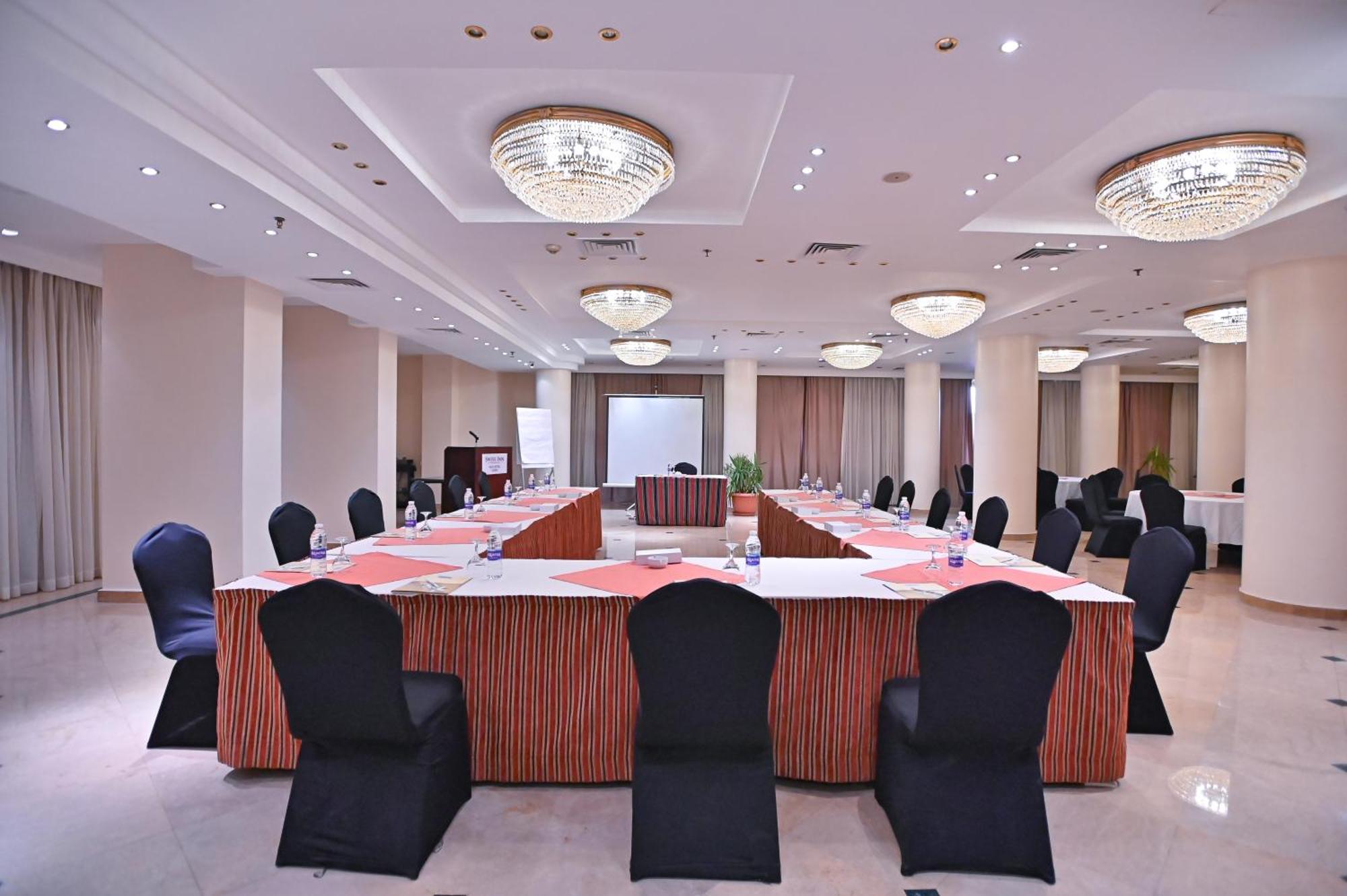 Swiss Inn Nile Hotel Giza Extérieur photo
