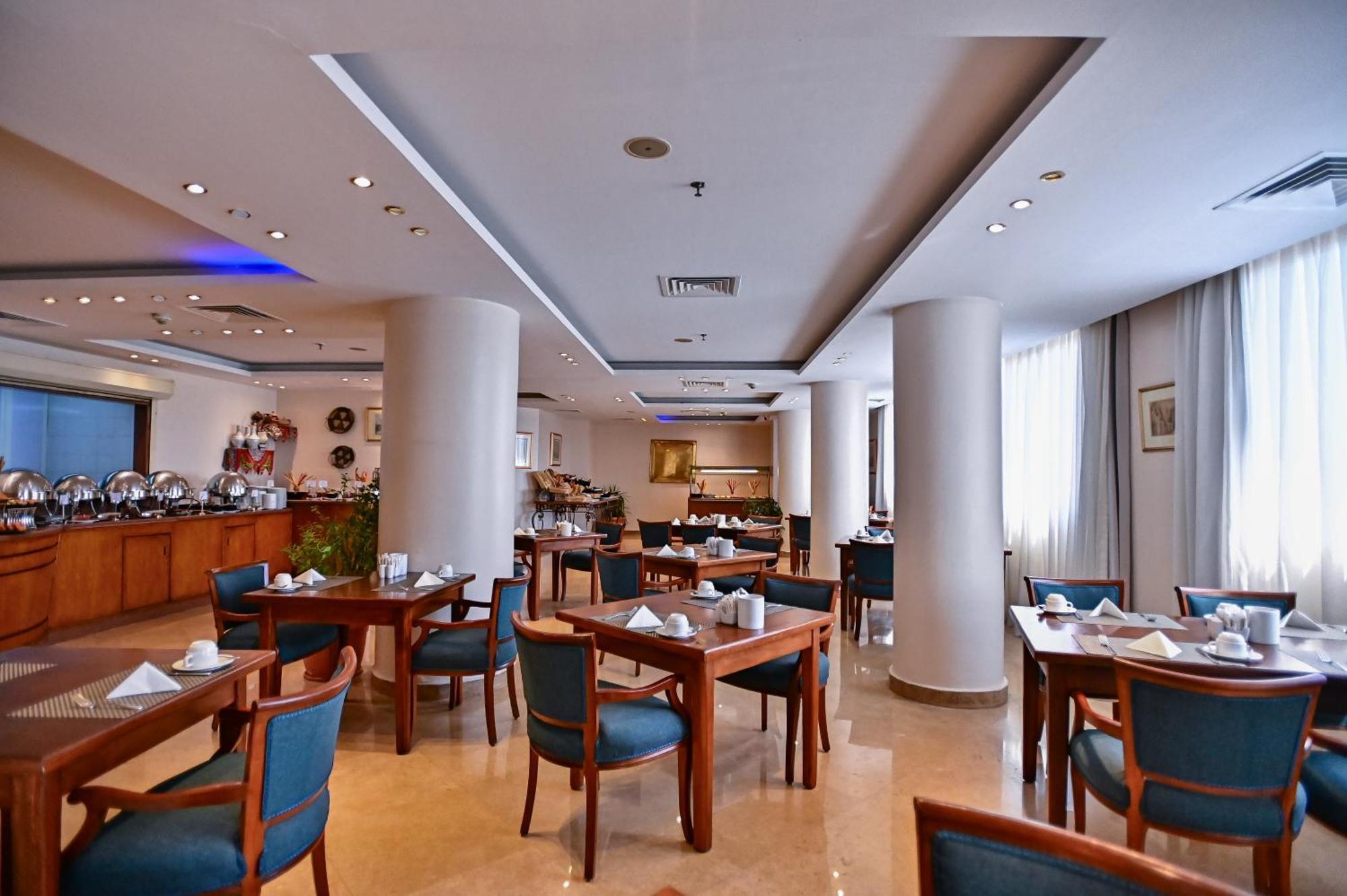 Swiss Inn Nile Hotel Giza Extérieur photo